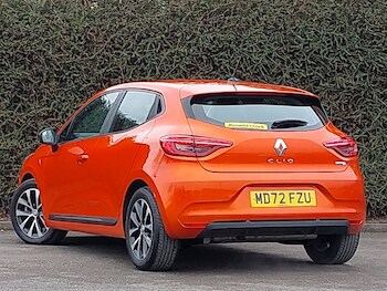 Used Renault Clio 2023 for sale - 77912640: Photo