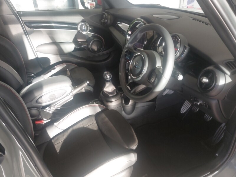 Used MINI Hatch 2022 for sale - 77240921: Photo 6