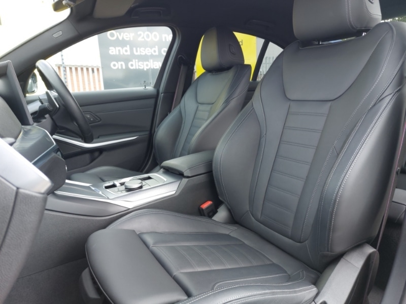 Used BMW 3 Series 2024 for sale - 76451608: Photo 5