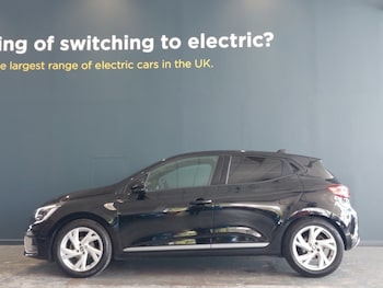 Used Renault Clio 2023 for sale - 75621891: Photo