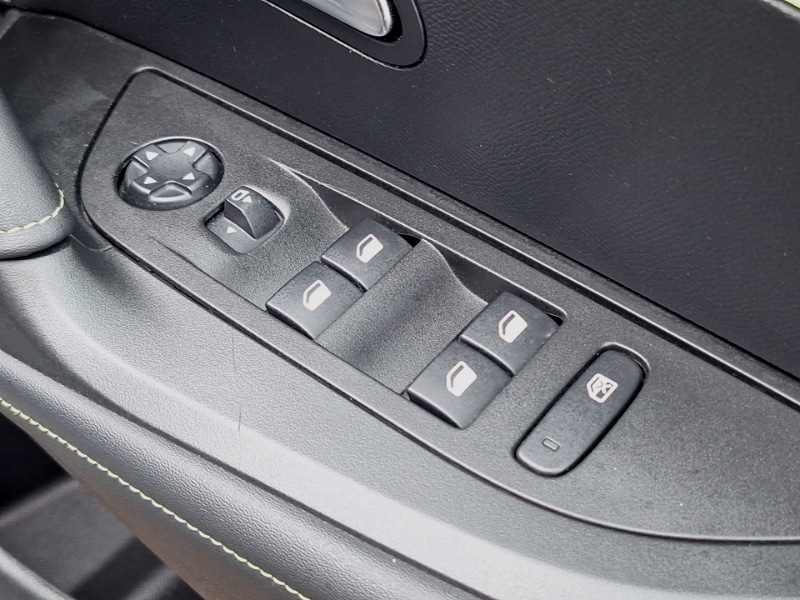 Used Peugeot 2008 2022 for sale - 77913246: Photo 12