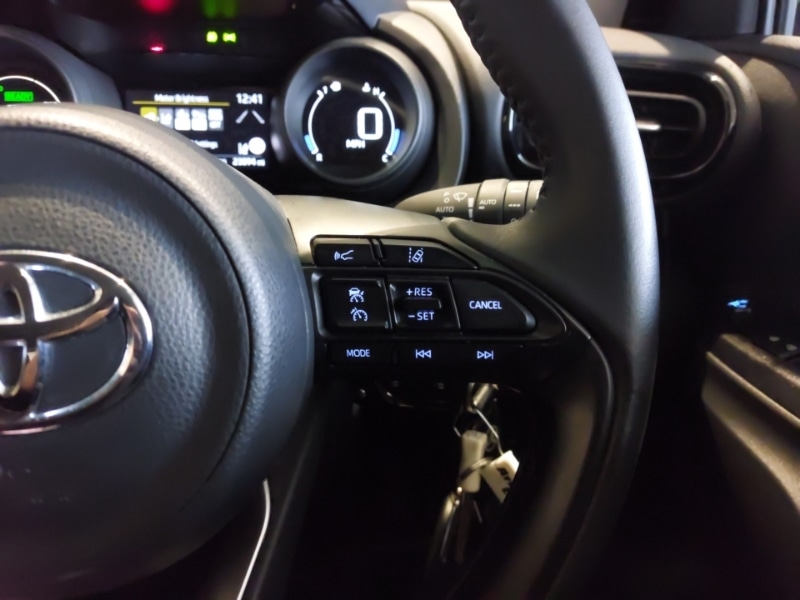 Used Toyota Yaris 2023 for sale - 77467464: Photo 11