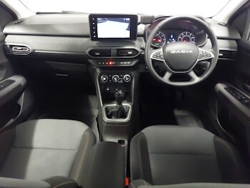 Used Dacia Sandero Stepway 2024 for sale - 77438986: Photo