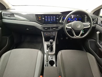 Used Volkswagen Polo 2024 for sale - 77847887: Photo