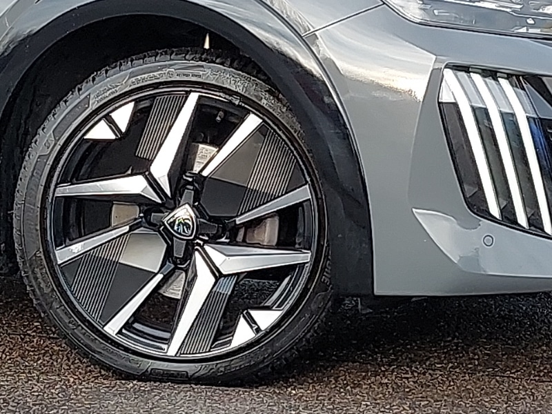 Used Peugeot 208 2024 for sale - 77012847: Photo 9