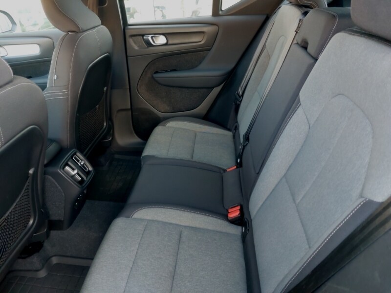 Used Volvo XC40 2023 for sale - 77752532: Photo 6