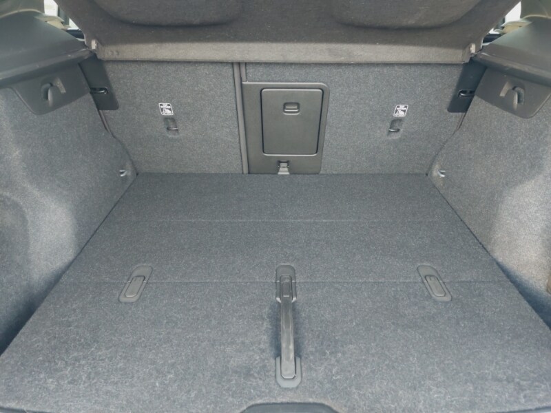 Used Volvo XC40 2023 for sale - 77752532: Photo 8