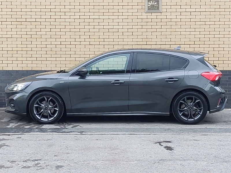 Used Ford Focus 2021 for sale - 76523895: Photo 4