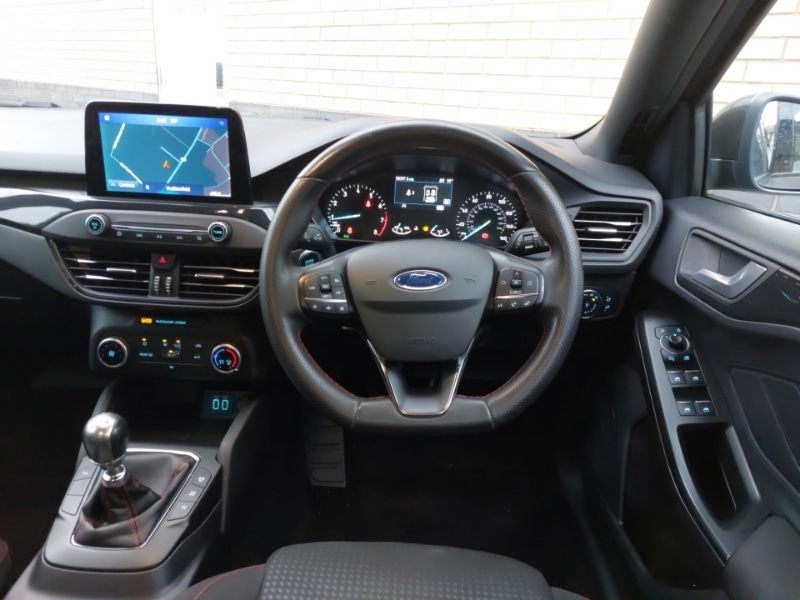 Used Ford Focus 2021 for sale - 76523895: Photo 7