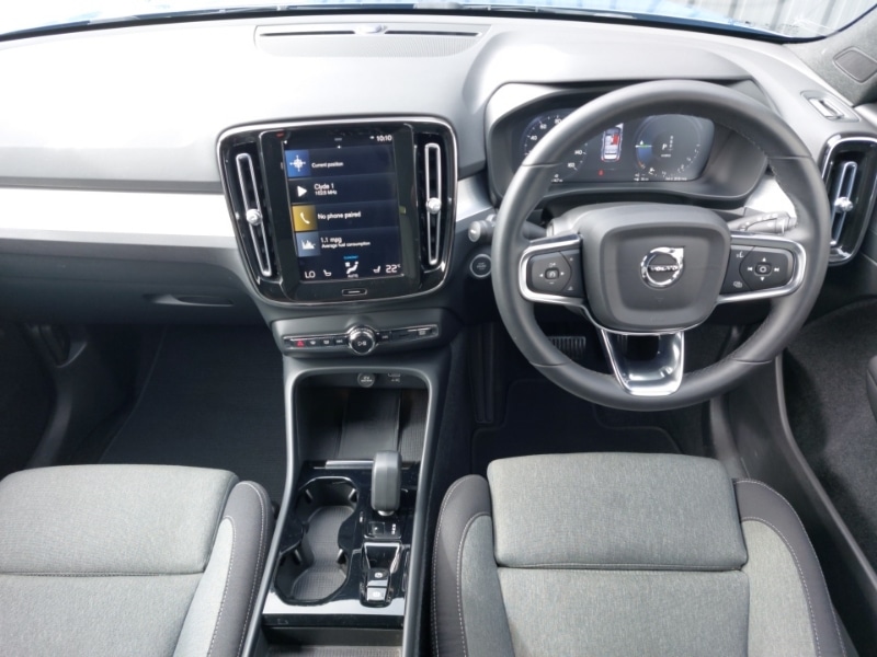 Used Volvo XC40 2023 for sale - 77325736: Photo 2