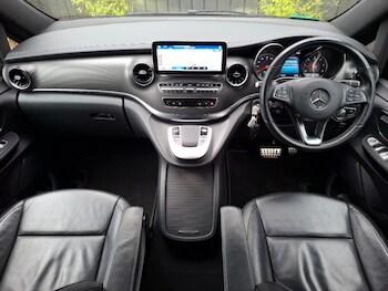 Used Mercedes-Benz V-Class 2023 for sale - 77556415: Photo