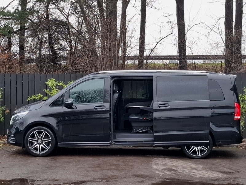 Used Mercedes-Benz V-Class 2023 for sale - 77556415: Photo 4