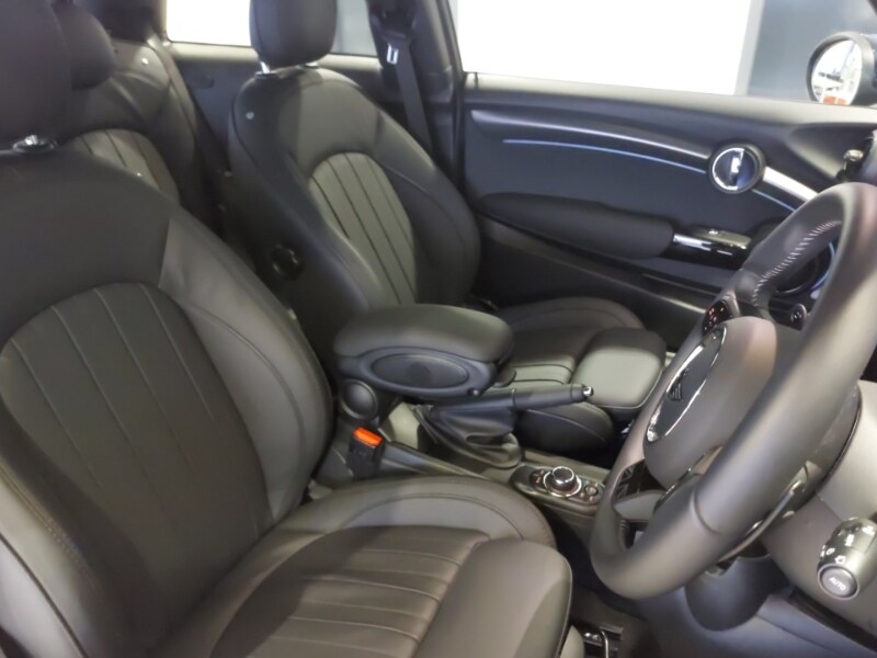 Used MINI Cooper 2023 for sale - 77924719: Photo 11