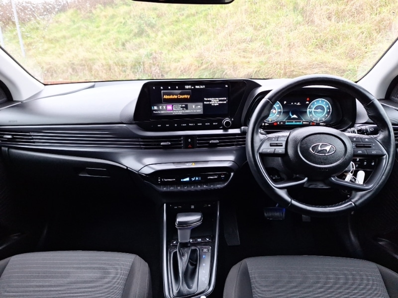 Used Hyundai i20 2023 for sale - 76880812: Photo 2