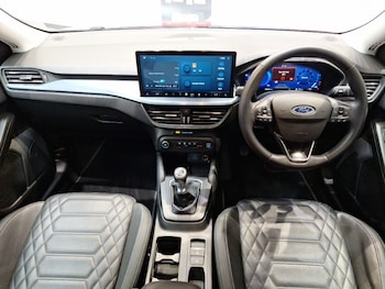 Used Ford Focus 2023 for sale - 77777846: Photo