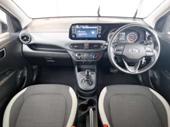 Used Hyundai i10 2023 for sale - 74907137: Photo