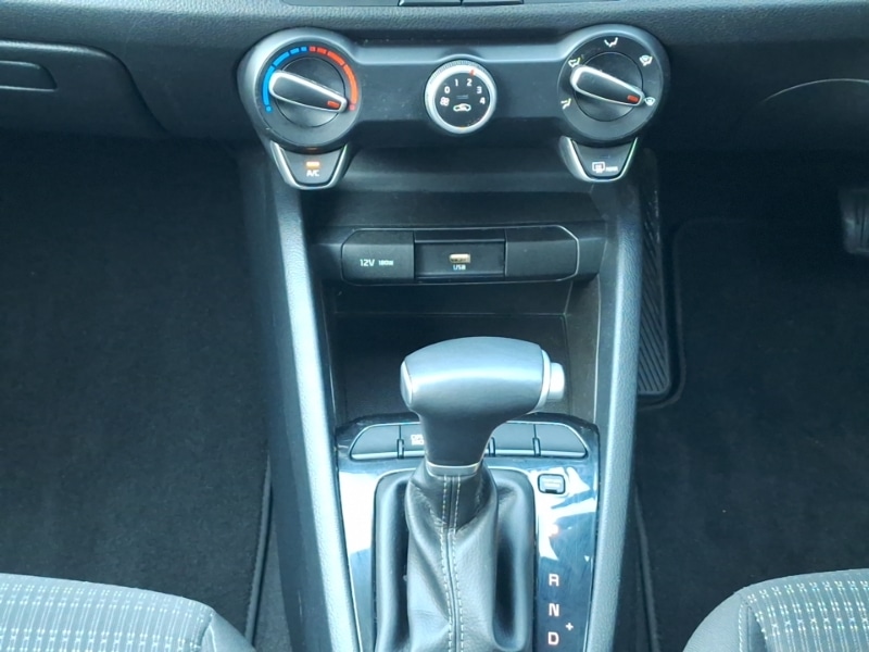 Used Kia Stonic 2023 for sale - 77911813: Photo 11