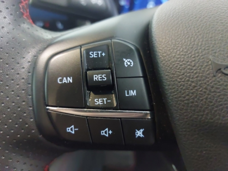 Used Ford Focus 2024 for sale - 76383618: Photo 12