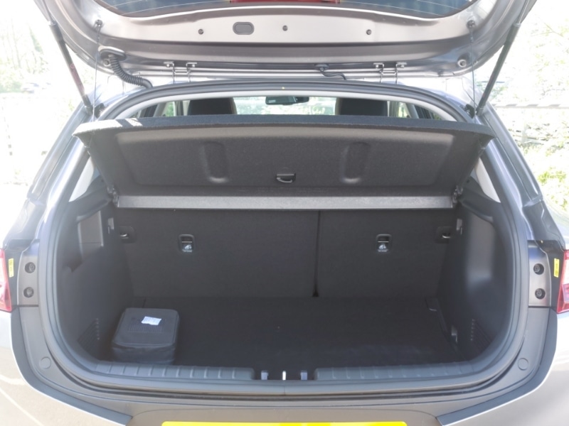 Used Kia Stonic 2024 for sale - 76426910: Photo 8