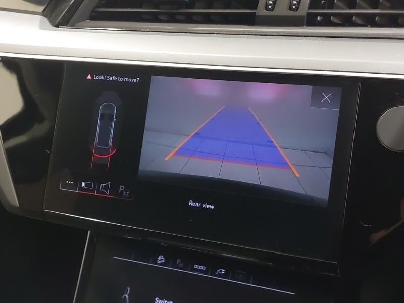 Used Audi e-tron 2021 for sale - 77495672: Photo 11