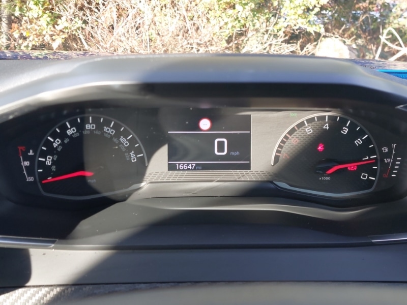 Used Peugeot 2008 2022 for sale - 76656860: Photo 11