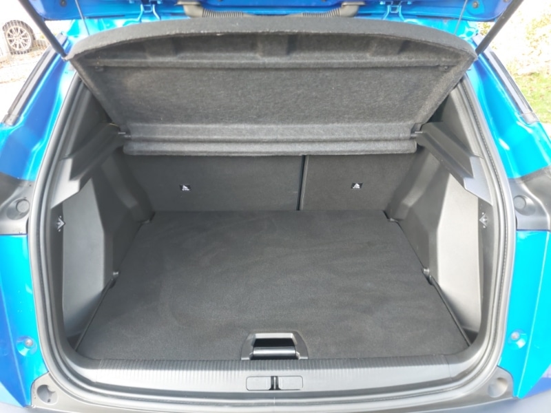 Used Peugeot 2008 2022 for sale - 76656860: Photo 8