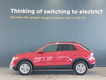 Used Volkswagen T-Roc 2022 for sale - 77777813: Photo