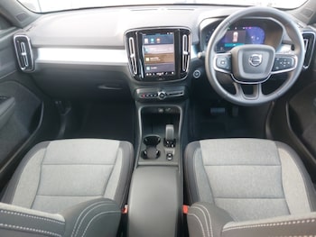 Used Volvo XC40 2024 for sale - 77454528: Photo