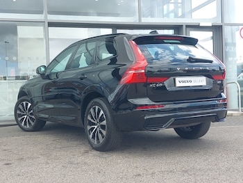 Used Volvo XC60 2022 for sale - 77035539: Photo