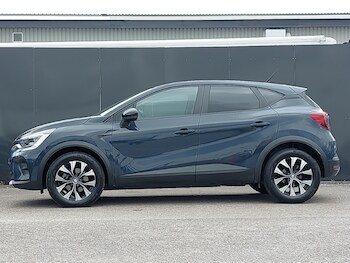 Used Renault Captur 2023 for sale - 75674568: Photo