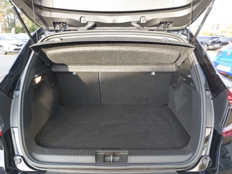 Used Renault Captur 2023 for sale - 76694972: Photo 8