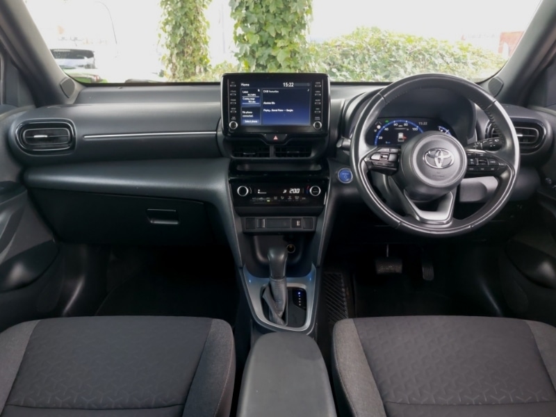 Used Toyota Yaris Cross 2022 for sale - 77253233: Photo 2