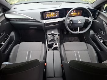 Used Vauxhall Astra 2024 for sale - 77876397: Photo