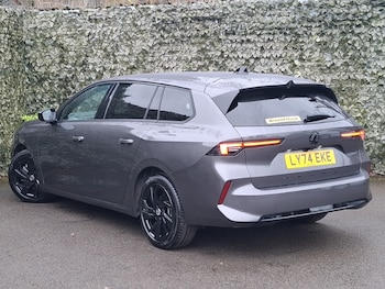 Used Vauxhall Astra 2024 for sale - 77876397: Photo