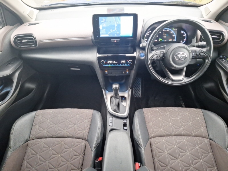 Used Toyota Yaris Cross 2022 for sale - 77624749: Photo 2