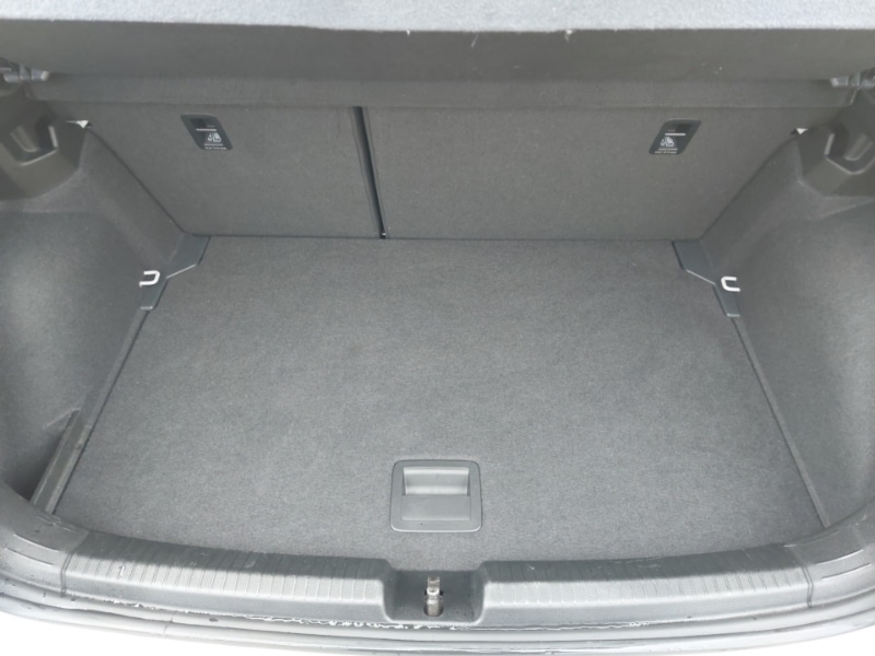 Used Volkswagen Polo 2024 for sale - 77526700: Photo 8