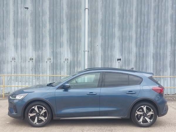 Used Ford Focus 2022 for sale - 76306051: Photo 4