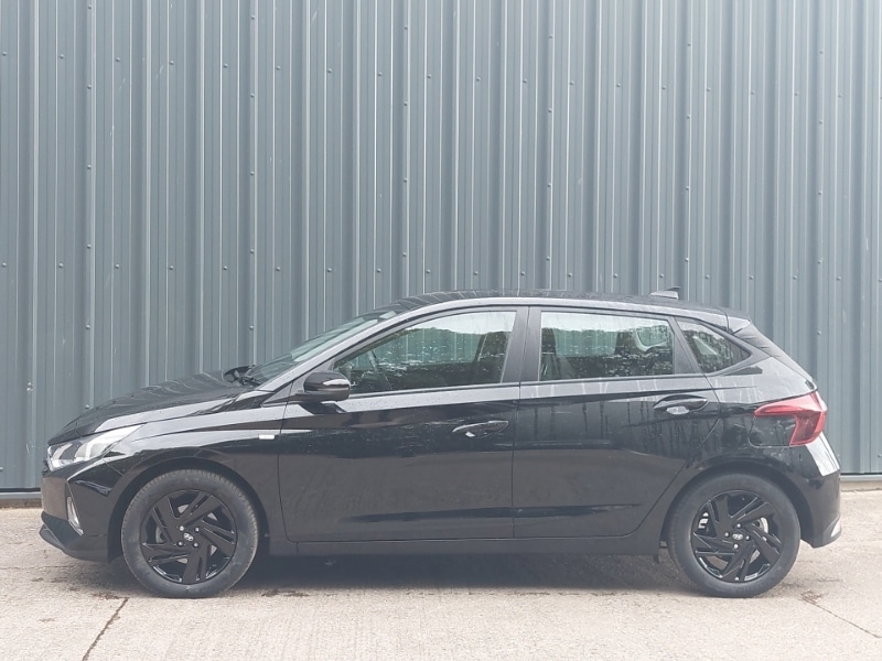 Used Hyundai i20 2023 for sale - 76764860: Photo 4