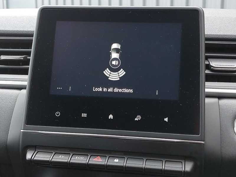 Used Renault Captur 2023 for sale - 77645121: Photo 9