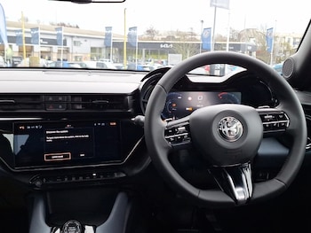 Used Alfa Romeo Junior 2025 for sale - 77677524: Photo