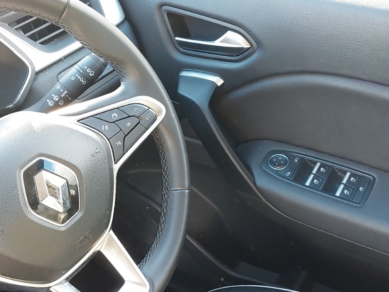 Used Renault Captur 2022 for sale - 76365920: Photo 10