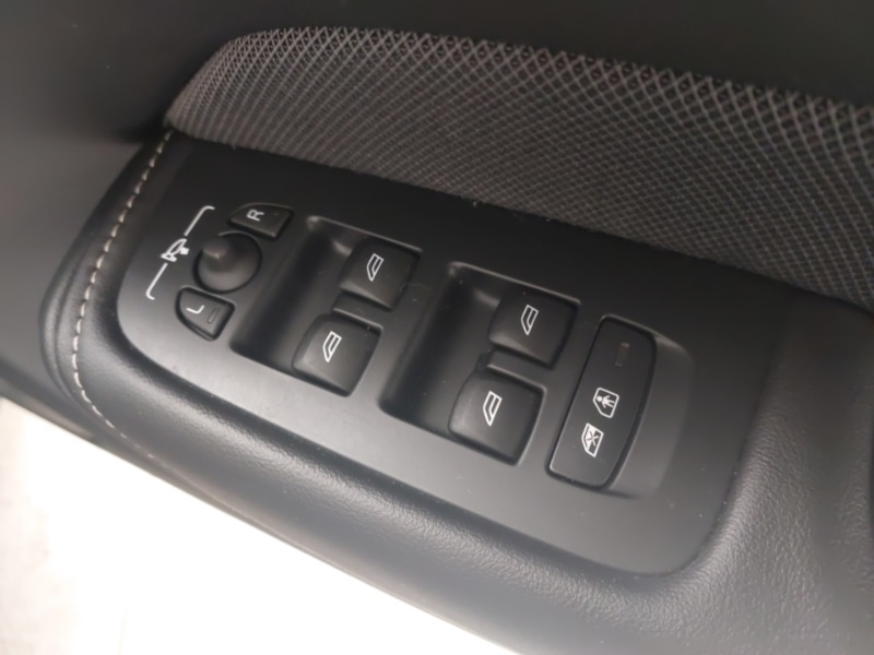 Used Volvo XC60 2022 for sale - 76757903: Photo 12