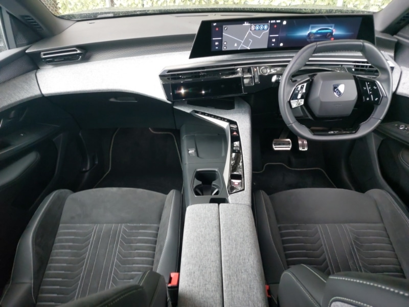 Used Peugeot 3008 2024 for sale - 76952136: Photo 2