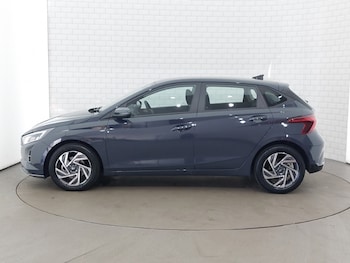 Used Hyundai i20 2023 for sale - 77912733: Photo
