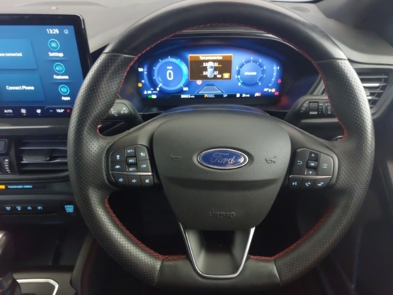 Used Ford Focus 2023 for sale - 76506422: Photo 11