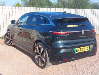 Used Renault Megane E Tech 2022 for sale - 77242221: Photo
