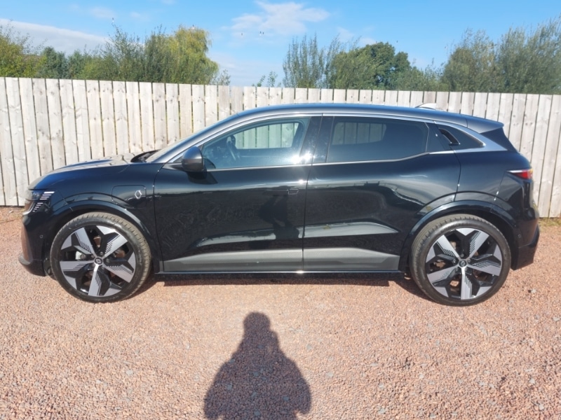 Used Renault Megane E Tech 2022 for sale - 77242221: Photo 4