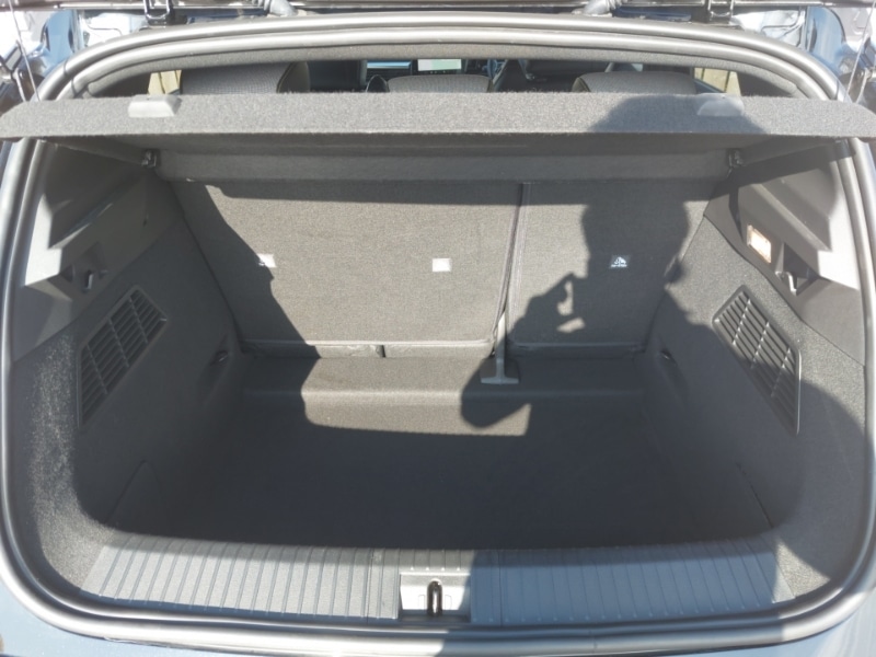 Used Renault Megane E Tech 2022 for sale - 77242221: Photo 8