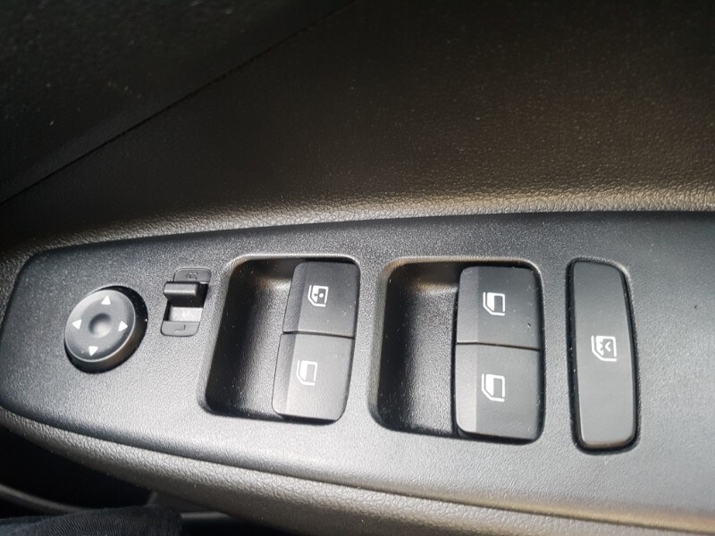 Used Hyundai i10 2023 for sale - 77695203: Photo 12