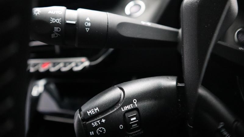 Used Peugeot 208 2023 for sale - 77117464: Photo 14